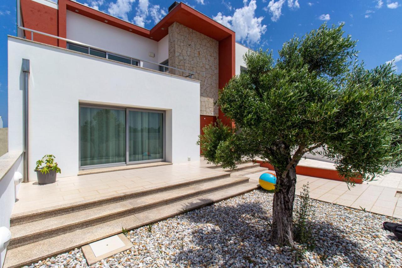 O Cantinho Entre A Ria E O Mar - With Hot Water Pool All Year Round توهيريه المظهر الخارجي الصورة
