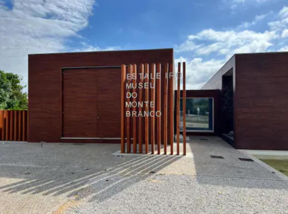 O Cantinho Entre A Ria E O Mar - With Hot Water Pool All Year Round توهيريه المظهر الخارجي الصورة