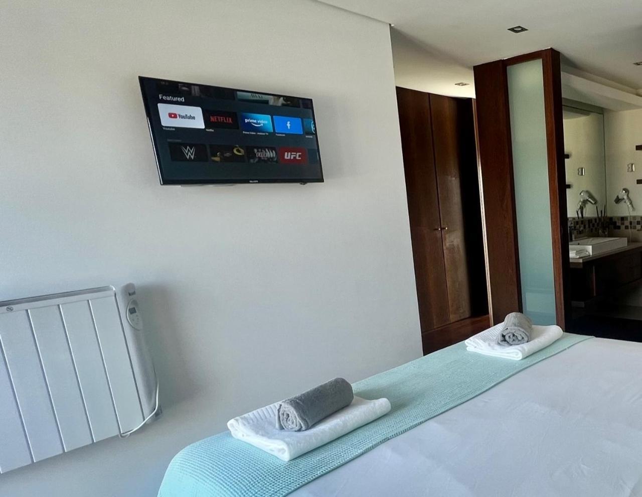 O Cantinho Entre A Ria E O Mar - With Hot Water Pool All Year Round توهيريه المظهر الخارجي الصورة